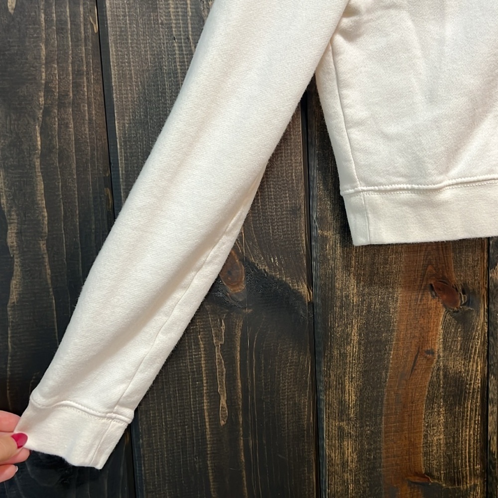 American Eagle Cream Cropped Hooded Jacket S Full Zip Preppy Minimalist Capsule - Picture 3 of 10